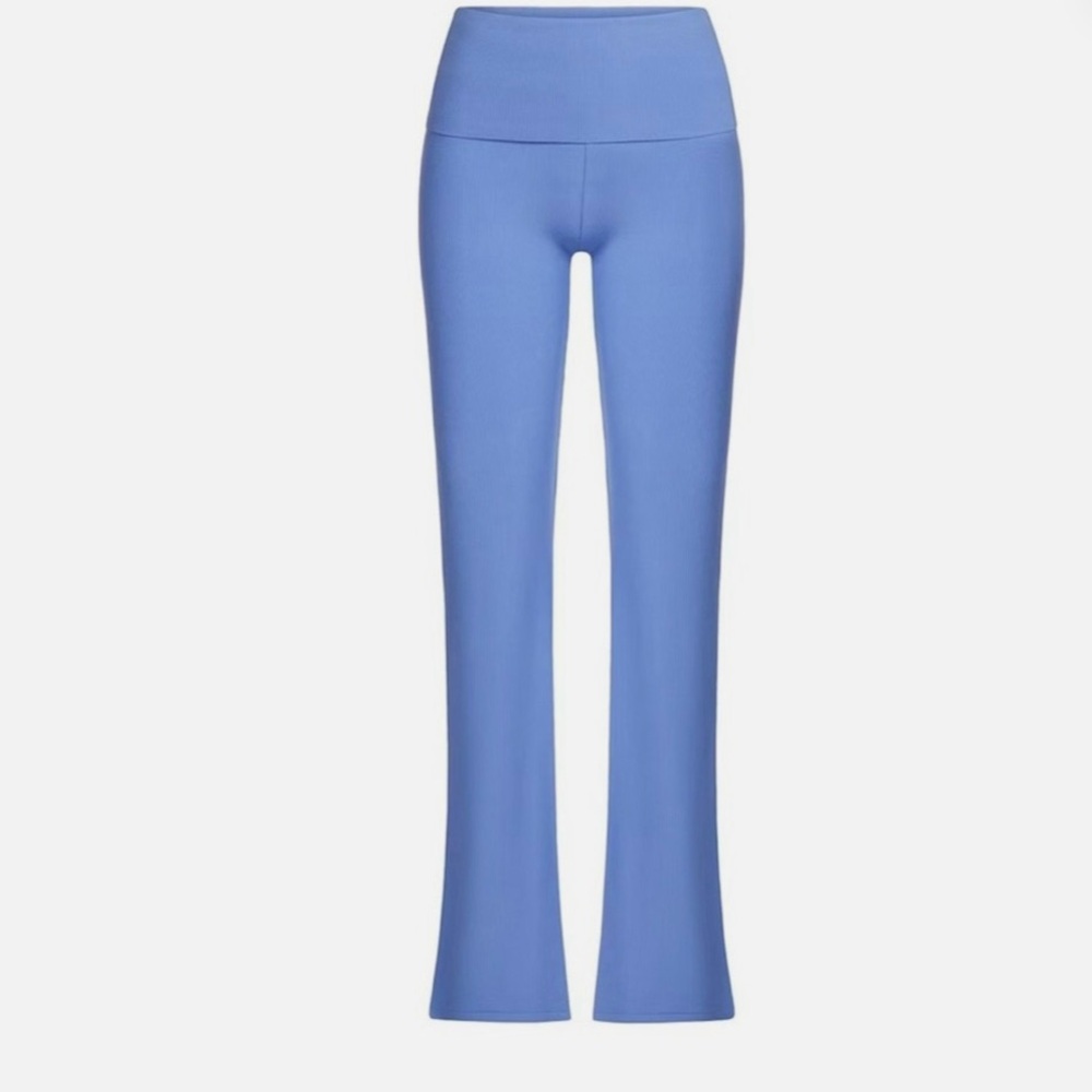 SKIMS ciello color lounge foldover pants. NWOT